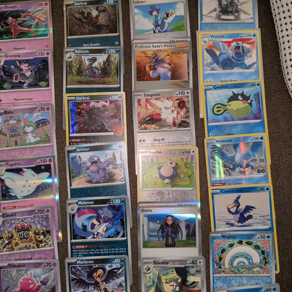 Colorful Trading Card Collection - Picture 4 of 5